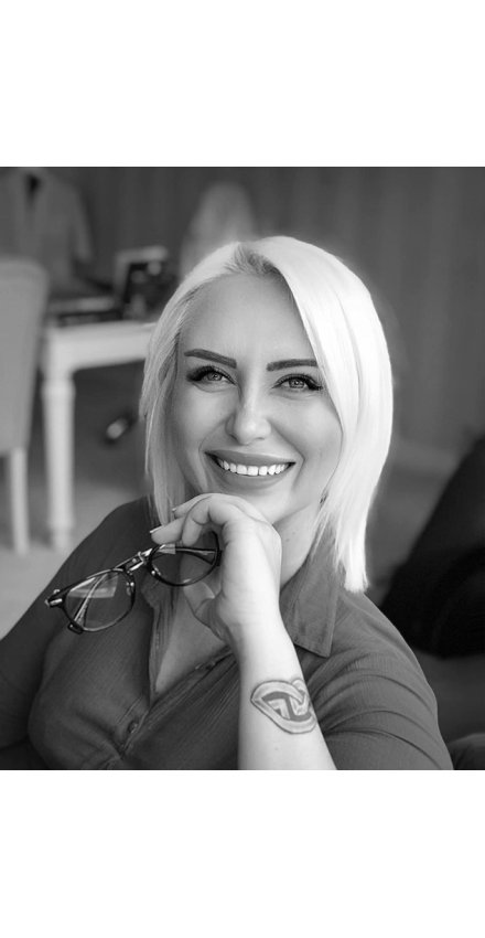 Emel Çakırca: Elif Akıncı işinin en iyisi!